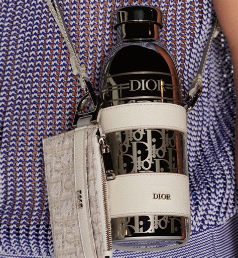 bouteille dior|Bouteille et porte.